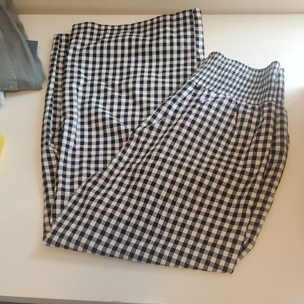 Black and White Gingham Elastic Waist Pants
